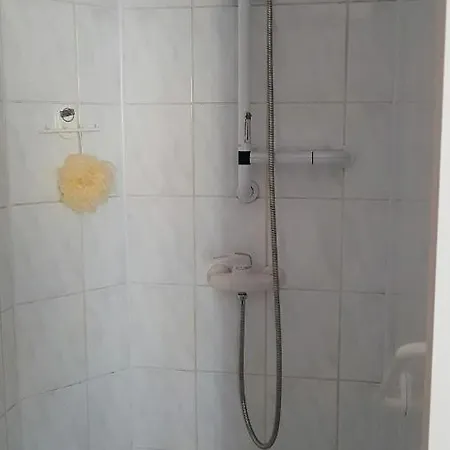 Wisteria בית אירוח