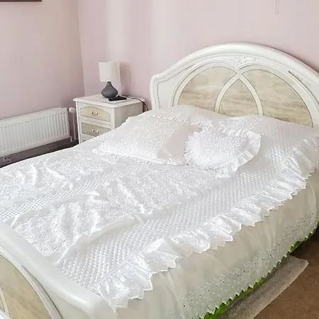 Wisteria בית אירוח Andrychów